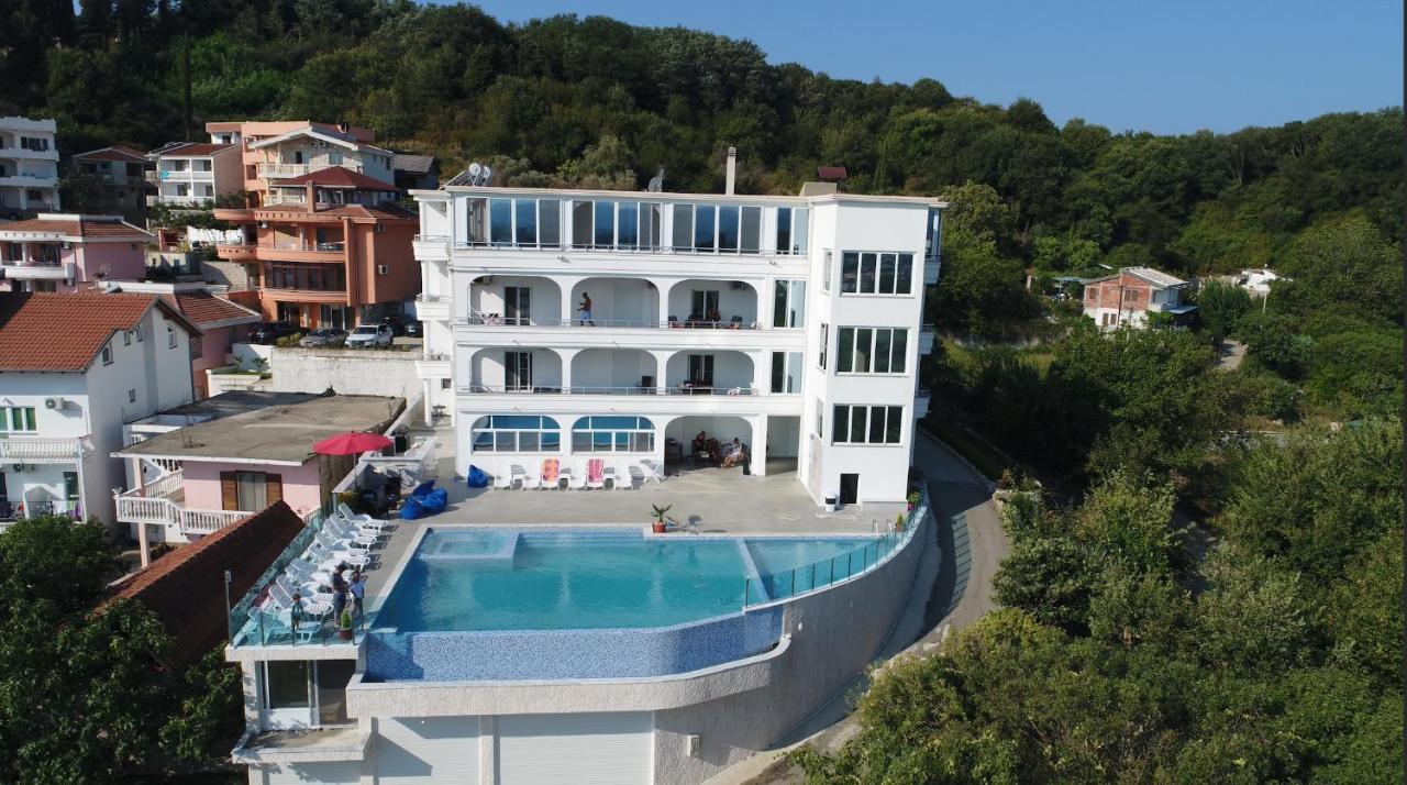 Gjenashaj Апартаменти Улцинь